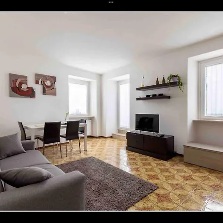 Residenza Giovanni Fronte Lago - Garda Lago * Peschiera del Garda