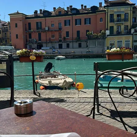 Residenza Giovanni Fronte Lago - Garda Lago Apartman