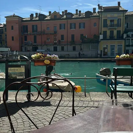 Residenza Giovanni Fronte Lago - Garda Lago بسكييرا ديل غاردا