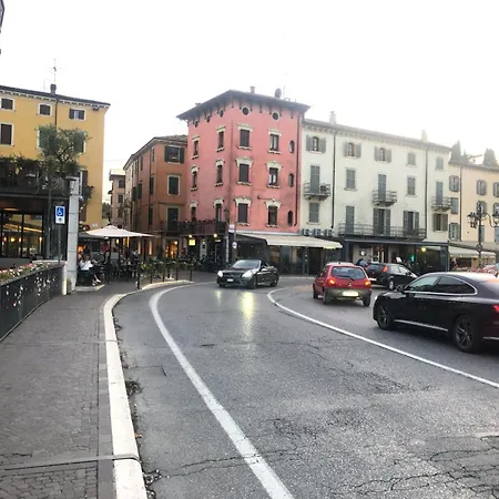 Residenza Giovanni Fronte Lago - Garda Lago