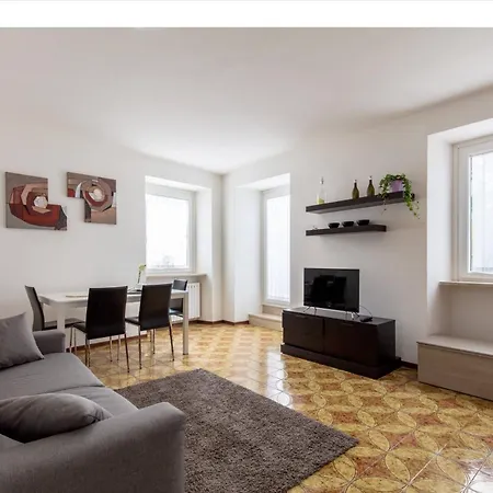 Apartman Residenza Giovanni Fronte Lago - Garda Lago *