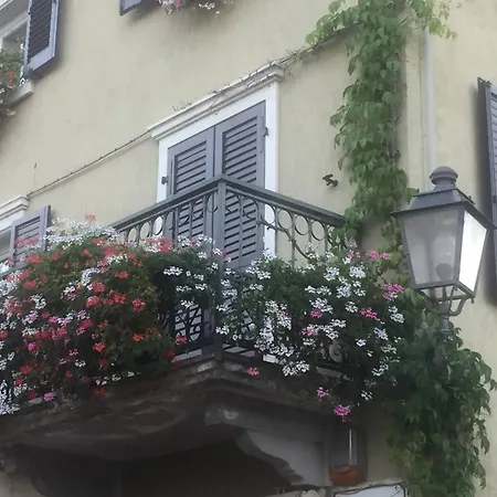 Residenza Giovanni Fronte Lago - Garda Lago بسكييرا ديل غاردا
