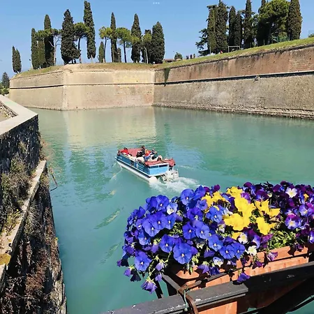 Residenza Giovanni Fronte Lago - Garda Lago بسكييرا ديل غاردا