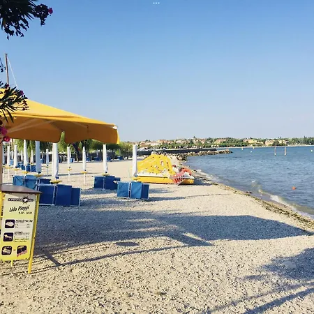 Residenza Giovanni Fronte Lago - Garda Lago Apartman