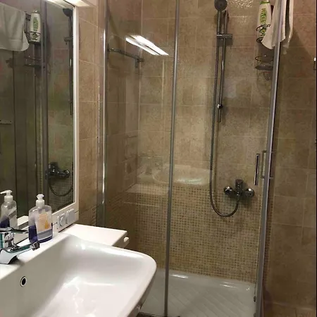شقة Residenza Giovanni Fronte Lago - Garda Lago بسكييرا ديل غاردا